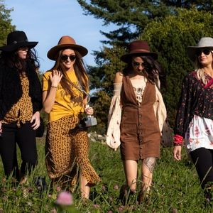 Meet your Posher, Kissy's!